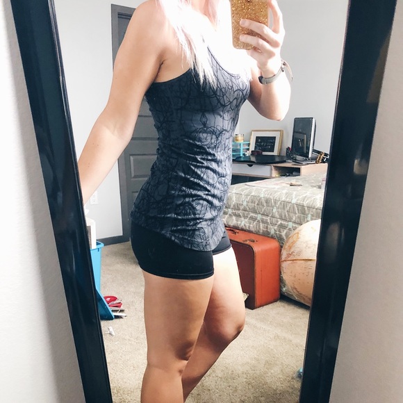 • new listing • Lulu Cool Racerback Scribble tank - Picture 4 of 4